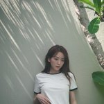 “새로운 시작 같은 순간”…조이현, <b>청량</b>한 시선→빛을 품은 오후