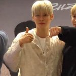 손가락 사수한다고 바쁜 아이돌들 모음