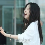 [댓글부탁해] [포토] 신시아, 팬들 발견~