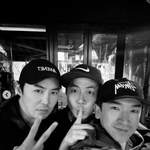 “반쪽이지만”..신화 이민우, 전진·앤디와 ‘싢복절’ 10주년 자축