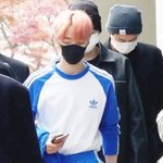 근데 왜 카리나만 패는거야?