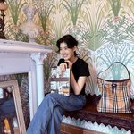 머문 햇살”…정은채, 싱그러운 <b>미소</b>→여유 담긴 오후 허윤석 기자