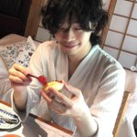 악뮤 이찬혁 맞아? <b>덥수룩</b>한 수염+장발 파마 '파격 근황