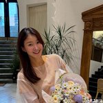 '이혼' 이시영, 꽃바구니 들고 환한 미소…"힐링" 근황 [N샷]