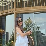 [회사생활] '60대 제니' 박준금, 루이뷔통에 핑크 크록스… 패션감각...