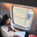 '영원한 첫사랑' 이연희, 기차 속 열연 준비