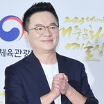 모자 없어서 맨머리로 시구 <b>NO</b>, 모든 구단 다 서고파”(컬투쇼)