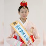 조윤희, 전 남편 이동건 열애설 속 차분한 근황‥싱글맘의 당찬 <b>미소</b>