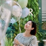 레이디제인, 초호화 베이비 샤워에 감격…만삭에도 <b>늘씬</b> "감동적이야"