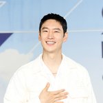 [포토]이제훈, 뜨거운 체감인기..‘감동의 순간’