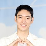 [포토]이제훈, ‘<b>소주</b>전쟁’ 보러오세요