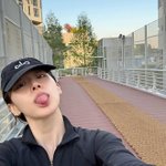 김지석 이주명, 시크한 애슬레저 <b>무드</b>에 빠지다