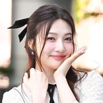 [포토] 레드벨벳 크러쉬 조이 '러블리 꽃미모'