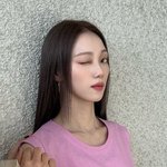 韓 <b>자스민</b> 공주’ 이성경, 윙크로 완성한 美친 비주얼