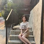 왔다고 말하는 순간”…장다아, 여름 햇살 속→청순한 오후의 <b>여운</b>