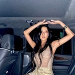 화사, 다이어트한 <b>보람</b> 있네‥차 안에서도 치명 눈빛+섹시 포즈