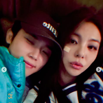 에일리 생일 맞아 용기냈다..y2k 완벽 <b>소화</b> ”이쁜 와이프 자랑”