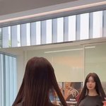 클라라 이 몸매 실화? 붙임머리로 미모도 업그레이드