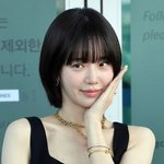 ‘<b>연대</b> 여신’ 박규영, 지적인 섹시美 커리어우먼룩‥공항이 런웨이네