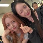 있지 유나 <b>연대</b>에 왔대 ㄷㄷ