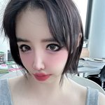 '11kg 감량' 박봄, <b>LA</b> 안 가고 한국 사무실에…필터 논란...