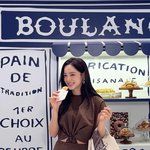 “파리 골목을 담았네요”…김세정, <b>생기</b> 가득한 미소→여름 초입 감성