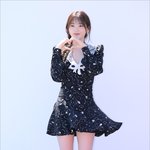 [<b>MD</b>포토] 조이현 '짧은 치마 바람에 펄럭펄럭'