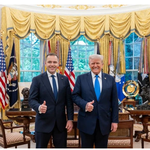 속보>백악관 <b>초청</b>!