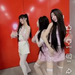 아일릿은 <b>모카</b>를 밀어야돼