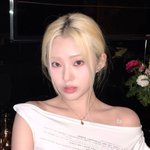 아이칠린 <b>채린</b>, '이재명 애교 정치' 언급에… "갑자기 호감"...