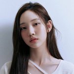 아일릿 데뷔조였던 영서, 테디 손잡고 <b>혼성</b>그룹 데뷔하나