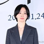 "정치색 노출?"<b>vs</b>"당당한 소신"…송혜교 '좋아요' 논쟁...