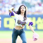 [사진]<b>이세희</b>, '아름다운 시구'