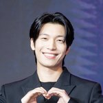 [현장포토] "미소에 심쿵"...위하준, 글로벌 섹<b>시스타</b>