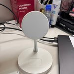 [생활정보] 그냥 충전기 하나 바꿨을 뿐인데 <b>책상</b>이 훨씬 깔끔해졌어요