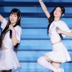 둘이 같은<b>그룹</b>인거 좋아죽겟네.