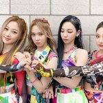 뭔가 뉴진스 르세라핌 데뷔이후 <b>미감</b>이 크게 바뀐듯