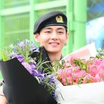 긴장할 '뷔 전역', 군<b>백기</b> <b>동안</b> 피지컬 무슨 일 [엑:스레이]