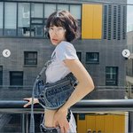 나나, 잘록한 <b>개미</b>허리..넘사벽 모델 포스