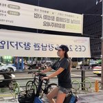 48세' 김희선, <b>전기</b>자전거로도 뽐내는 각선미