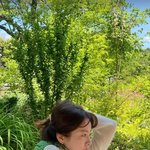 머문 순간”…최정훈 한지민, 청순 여신 아우라→<b>SNS</b> 속 반전 일상