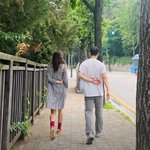 공효진, 마지막 휴가 케빈오 만났나…산책하는 모습까지 '도플갱어'