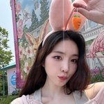 '결별설' 성해은, 또 '나홀로' 강조…사진도 일반 <b>시민</b>이 찍어줬다