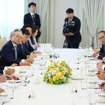 李, <b>재계</b> 총수들 만나 "경제의 핵심은 기업??"