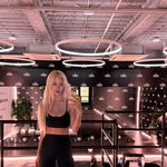 “고요한 밤, 내 안의 근육을 깨운다”…우주소녀 다영, 몰입의 시간→차분한...