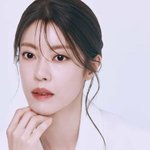 이윤지, 이혼설 극복 후 활동 복귀…"혼란스러운 감정 앞 어떤...