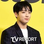 <b>BTS</b> 정국 '日 우익 문구 모자' 논란에 사과 "제 부주의 죄송...