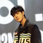 [댓글부탁해] 82메이저 황성빈, '<b>일베</b> 활동' 부인 “불편 드려...