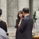 [댓글부탁해] 카리나 친언니 결혼식 <b>사진</b> 개이쁘다