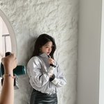 "이 정도면 생화보다 예쁨"…장원영, 파티룸 비주얼로 SNS...